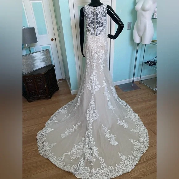 Size 12 Nude Ivory Champagne Wedding Gown Bridal Dress removable overskirt NWT